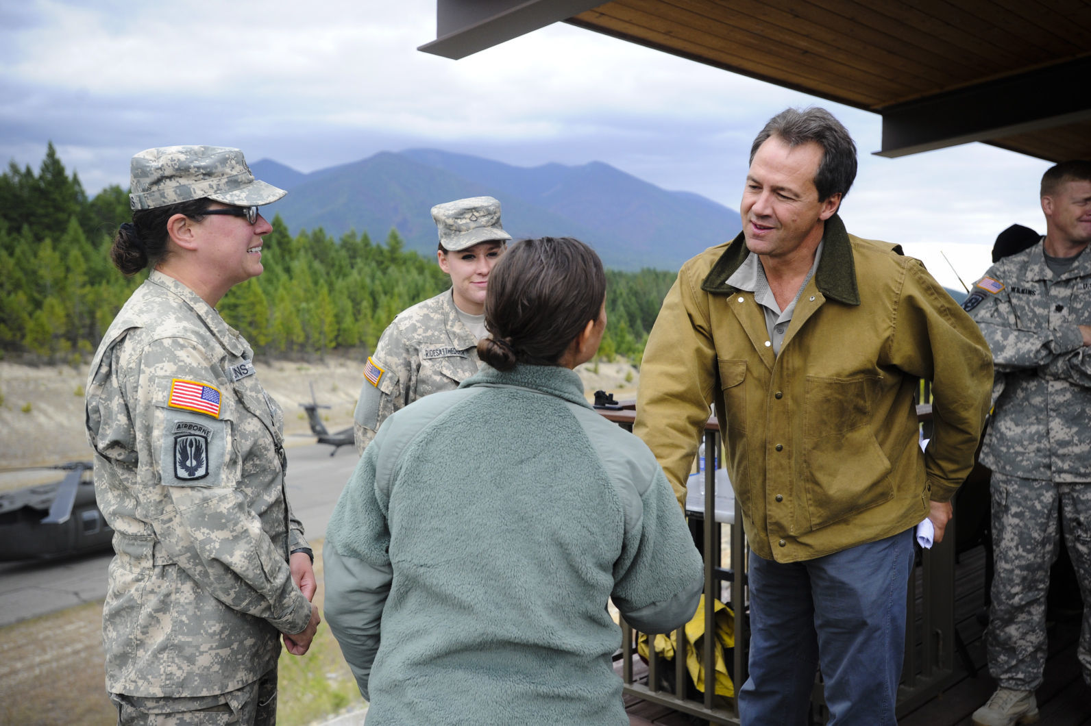 Gov. Steve Bullock thanks soldiers i